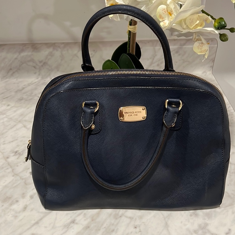 Michael Kors Tote & Wallet